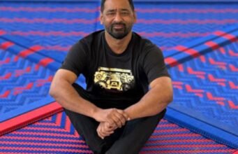 Imran Qureshi Unveils ‘Between Sacred Cities’ at Islamic Arts Biennale