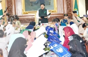 KP Governor Administers Oath to 25 Opposition MPAs After Court Intervention