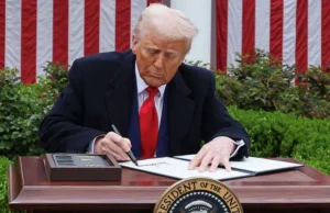 US Tariff Hike Hits Dozens of Nations, Escalating Global Trade Tensions