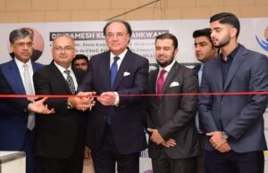 Aurangzeb Inaugurates PHC Job Fair & Education Expo in Karachi