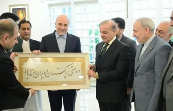 Pakistan, Iran Pledge to Deepen Cooperation, Condemn Terrorism and State Aggression