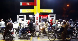 Govt raises petrol by Rs4.93, diesel by Rs7.15 as Pakistan adopts daily fuel pricing