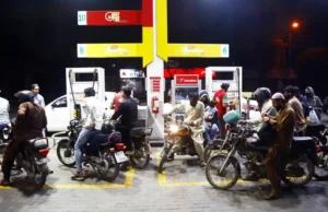 Govt raises petrol by Rs4.93, diesel by Rs7.15 as Pakistan adopts daily fuel pricing